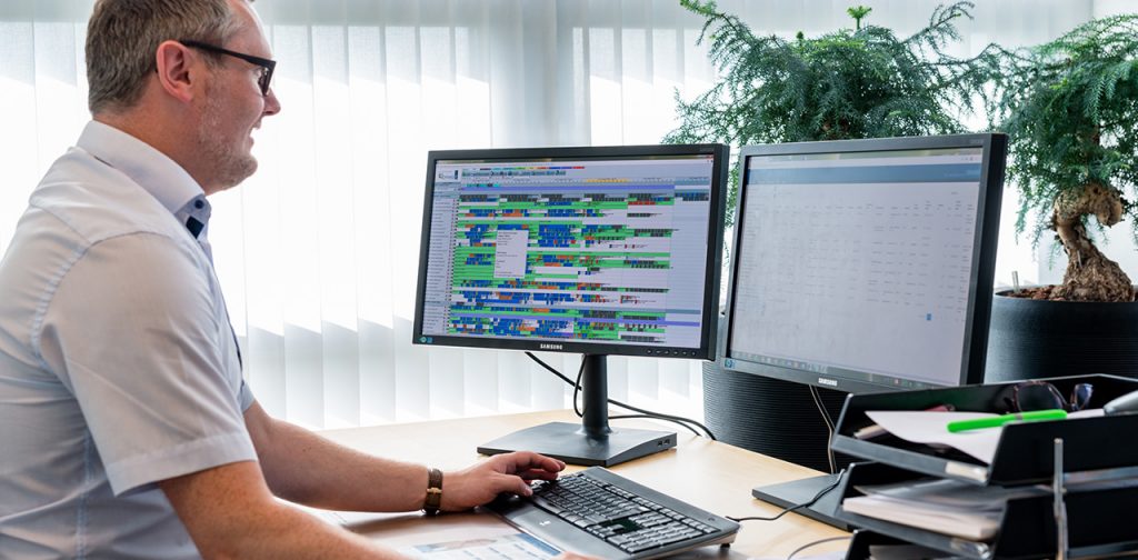 Indrapporterings-system,