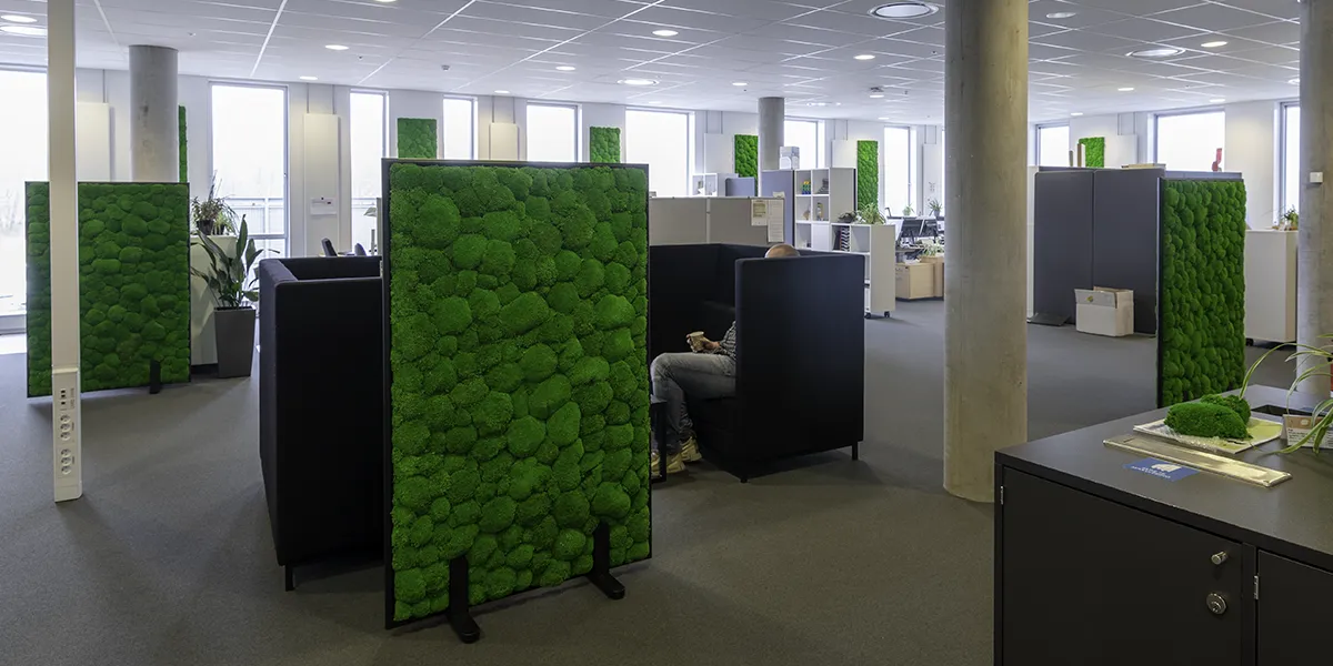 Mobile mosvægge til kontor,